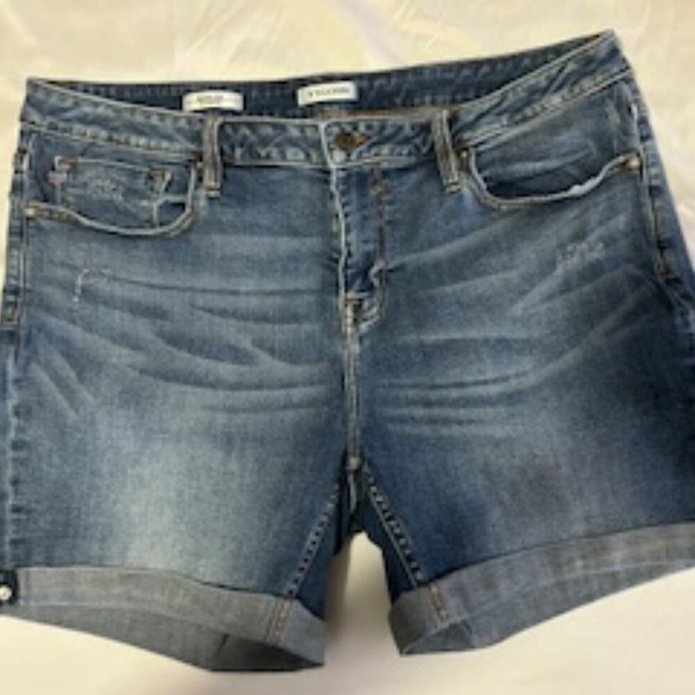 Vigoss Marley jean shorts size 18